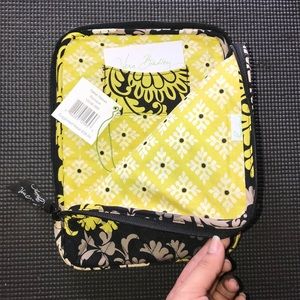 NWT Vera Bradley Tablet Sleeve in Baroque!